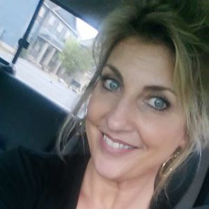 Meet your Posher, Nikki